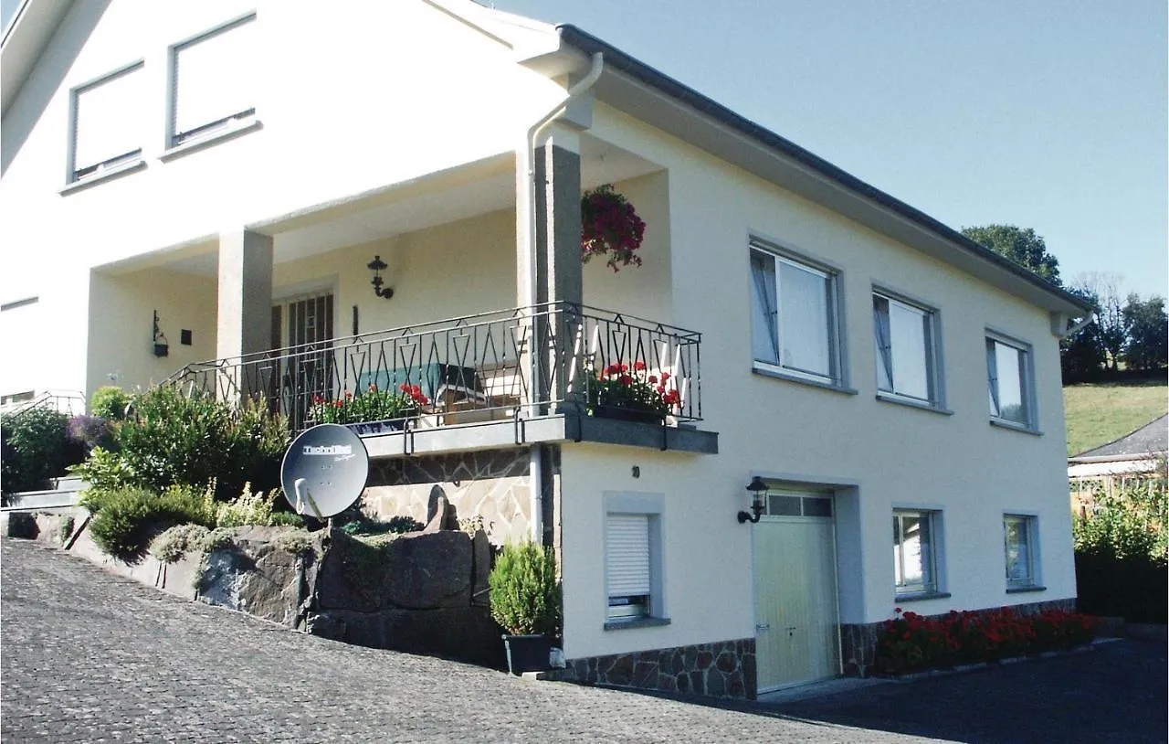 Awesome Apartment In Rodershausen With Wifi 0*,  ルクセンブルク